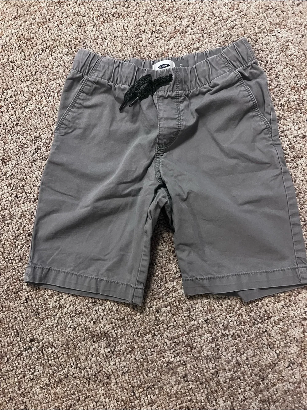 Old Navy Kids Gray Pull-On Shorts with Drawstring, size 6/7
